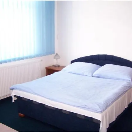 杰琳娜酒店 酒店